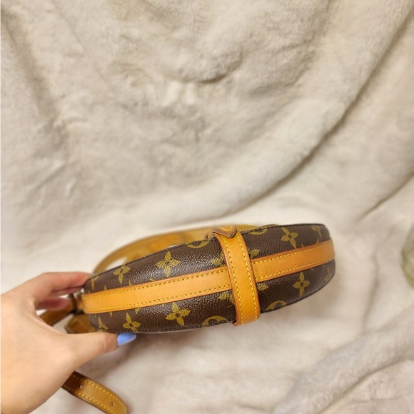 Authentic Louis Vuitton chantilly mm crossbody shoulder bag - Picture 2 of 15